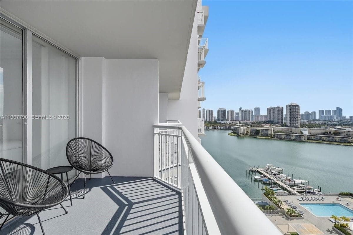 DEL PRADO · #1701 in Aventura - Photo 16