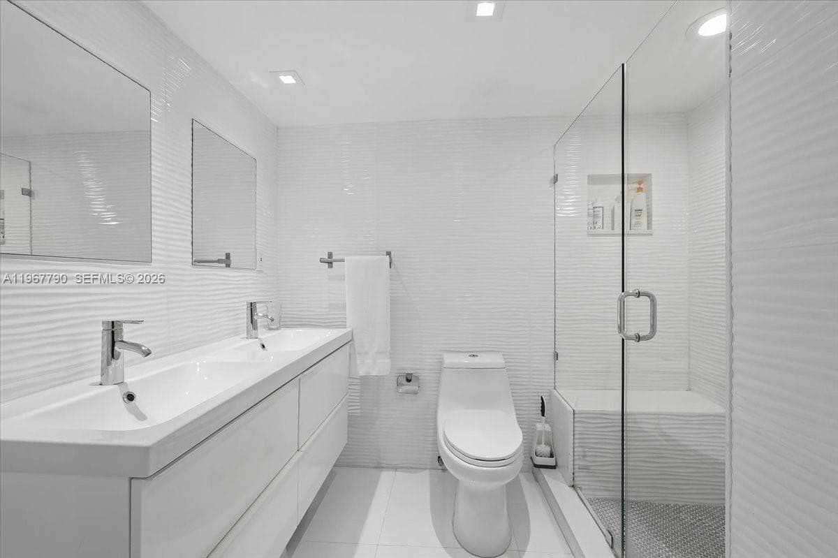 DEL PRADO · #1701 in Aventura - Photo 12