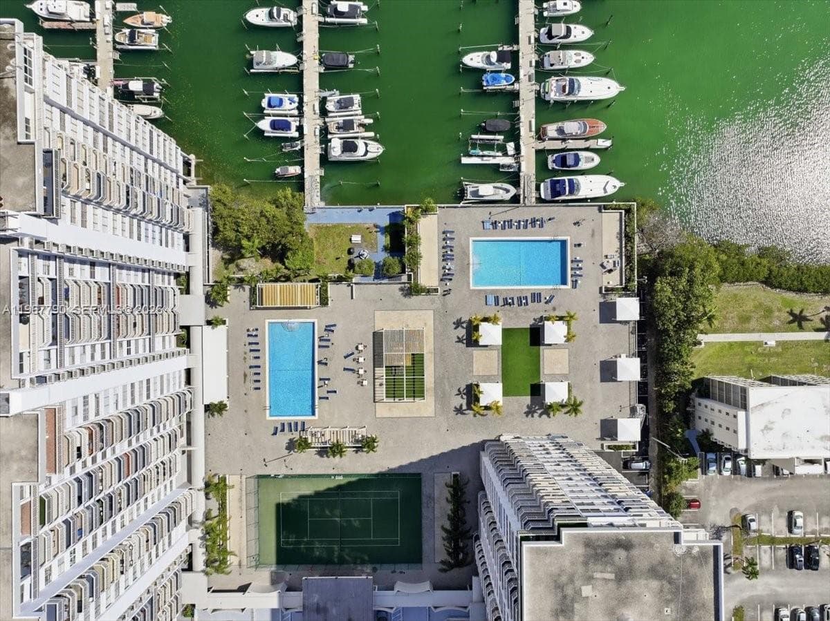 DEL PRADO · #1701 in Aventura - Photo 22