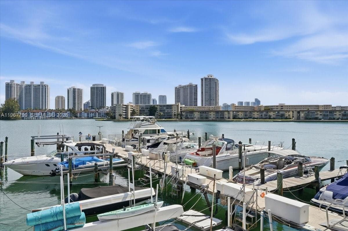 DEL PRADO · #1701 in Aventura - Photo 24