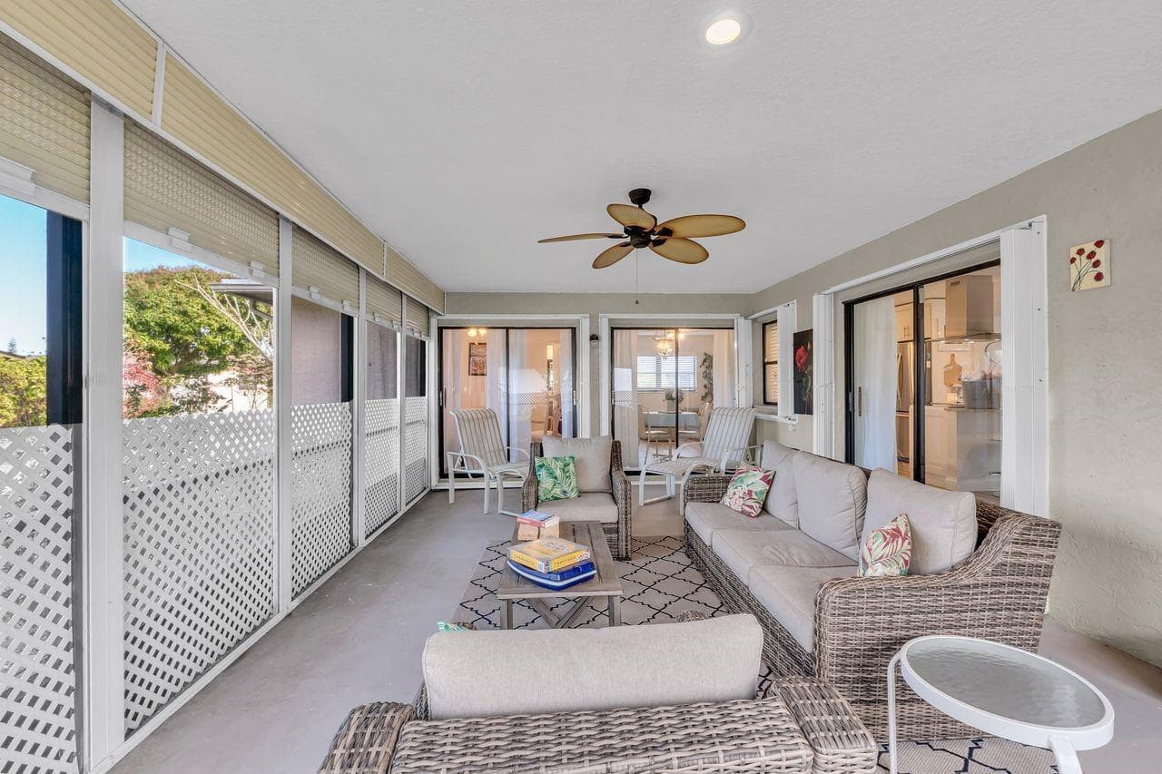 Large Screened Patio
