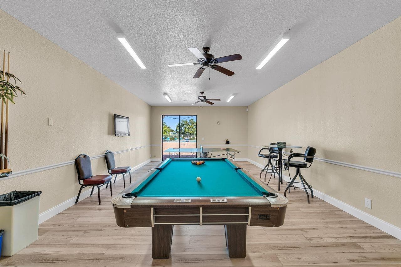Billiard, Ping Pong & Dartboard