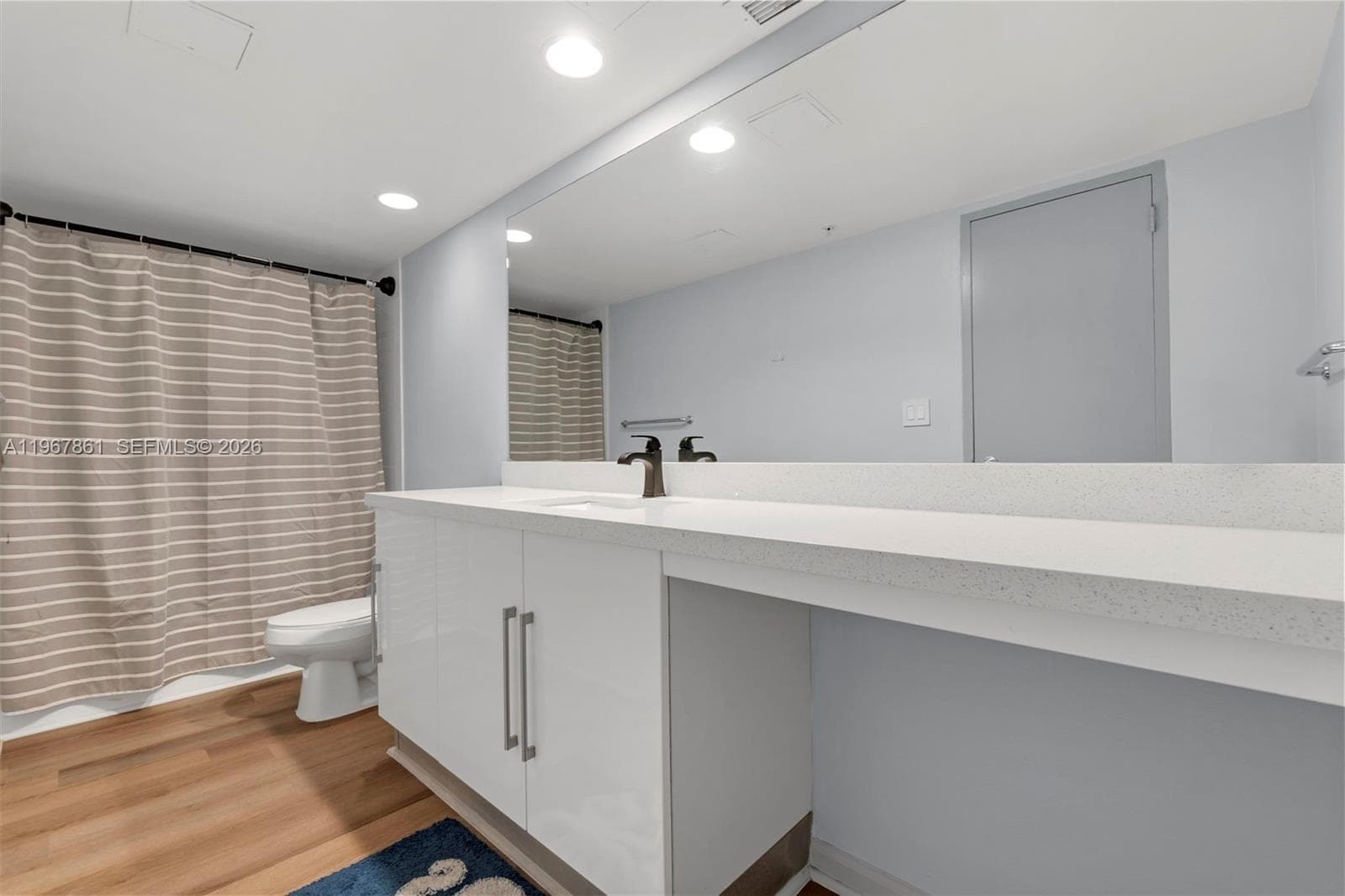 RESIDENCES ON HOLLYWOOD B · #1122 in Hollywood - Photo 15