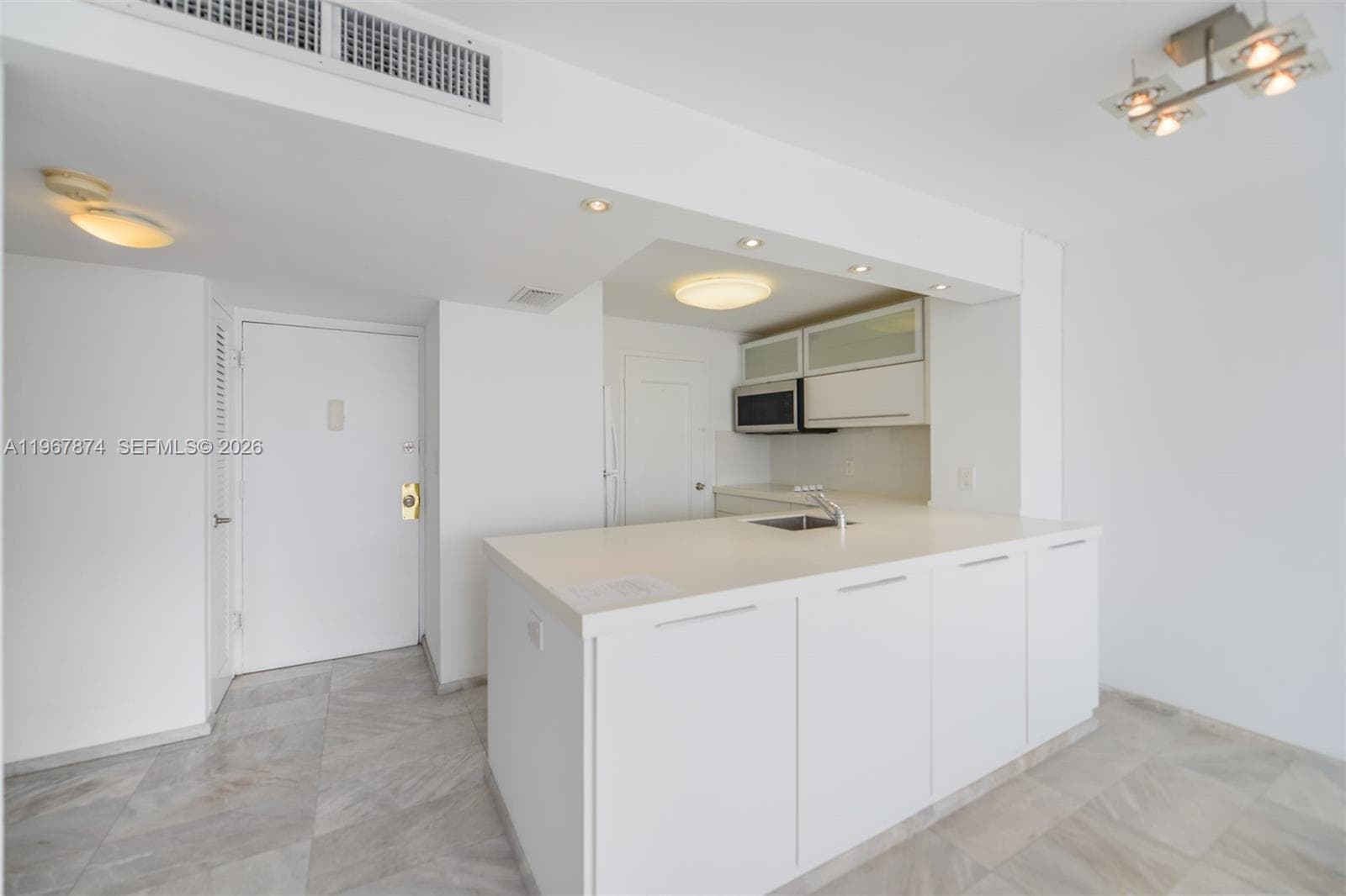 The Ritz-Carlton Residences, North Bay Village · #4B in Miami Beach - Photo 8