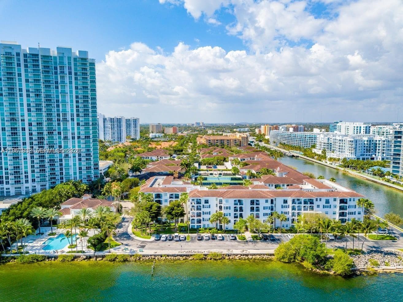 VILLAGE BY THE BAY CONDO · #5102 in Aventura - Photo 4