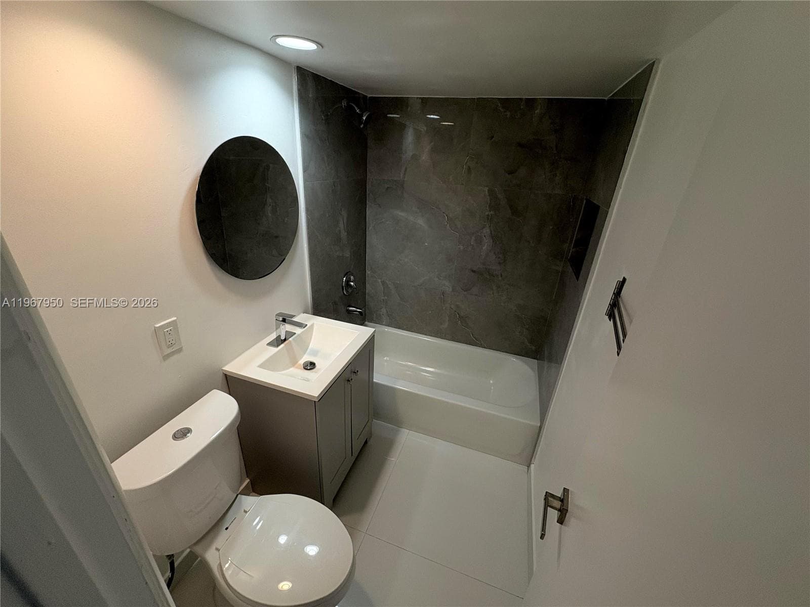 BAYSIDE TERRACE CONDO · #505 in Miami - Photo 13