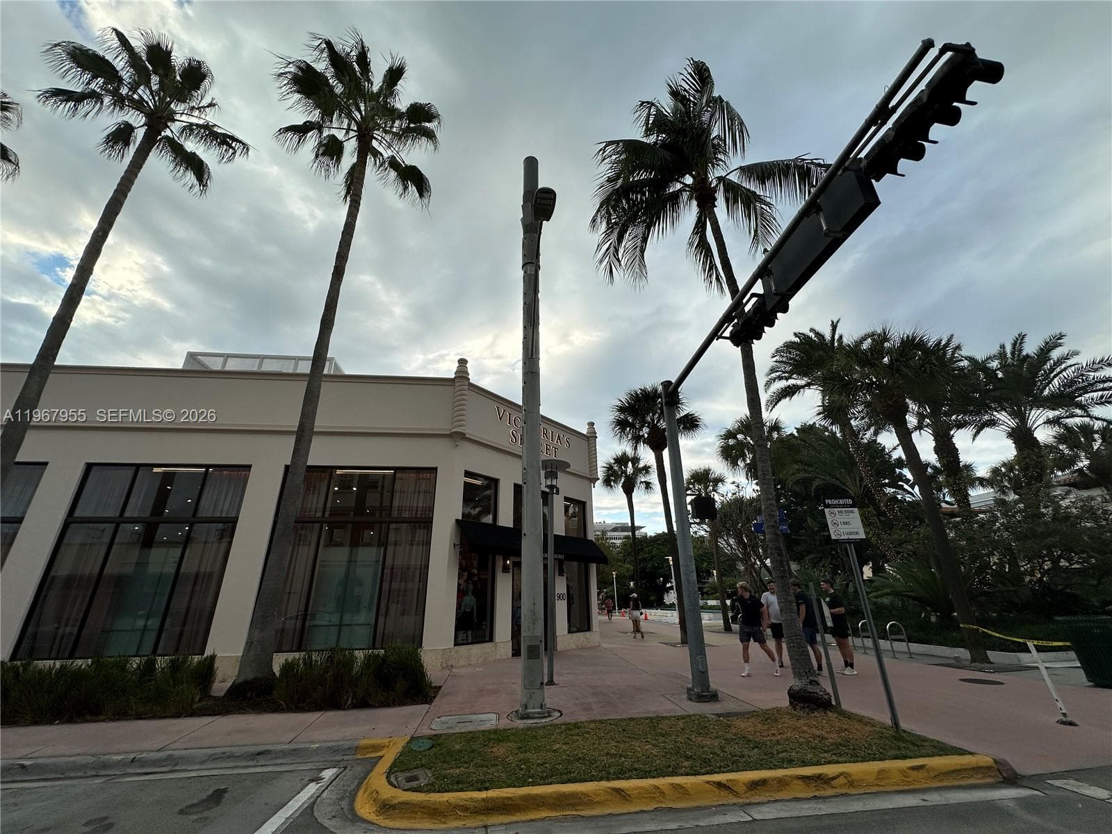 POLO CONDO · #8 in Miami Beach - Photo 17