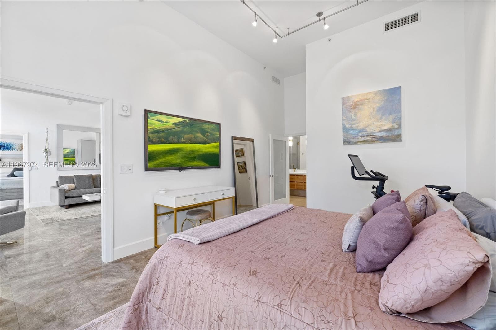 THE MERIDIAN CONDO · #107 in Miami Beach - Photo 11