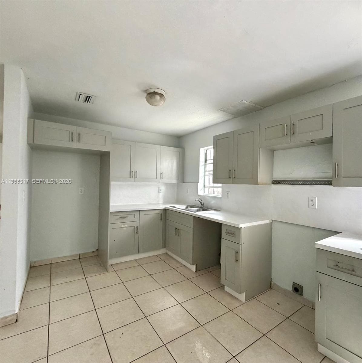 137xx SW 32nd St photo 5