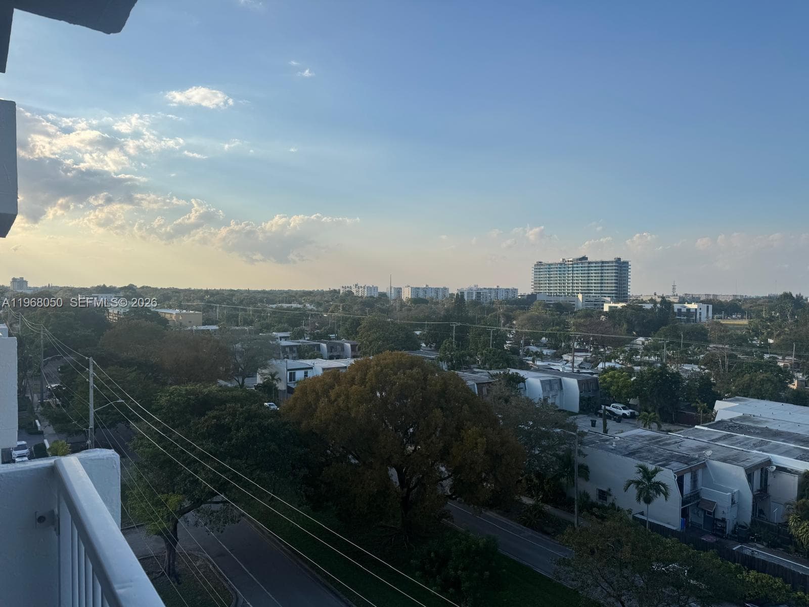 KEYSTONE TOWER CONDO · #811 in North Miami - Photo 5