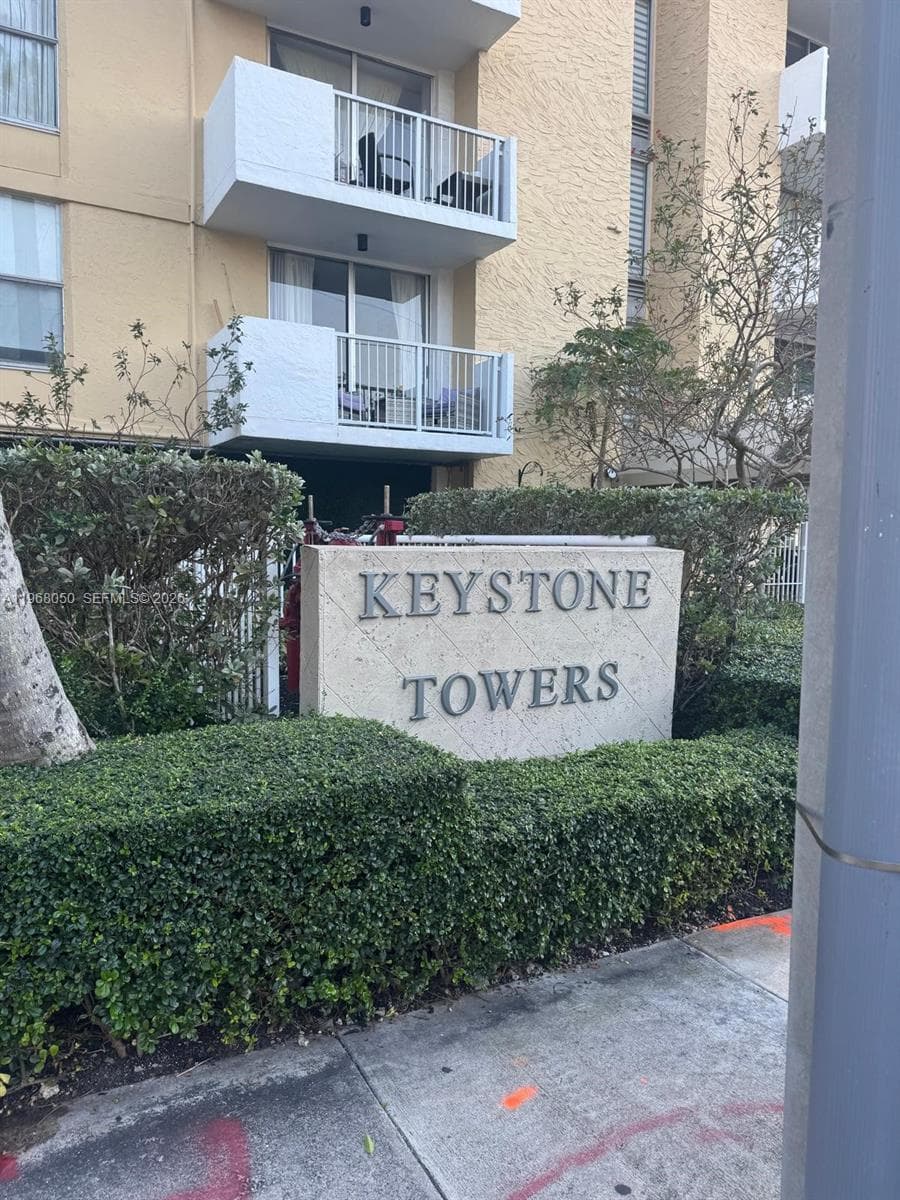 KEYSTONE TOWER CONDO · #811 in North Miami - Photo 29