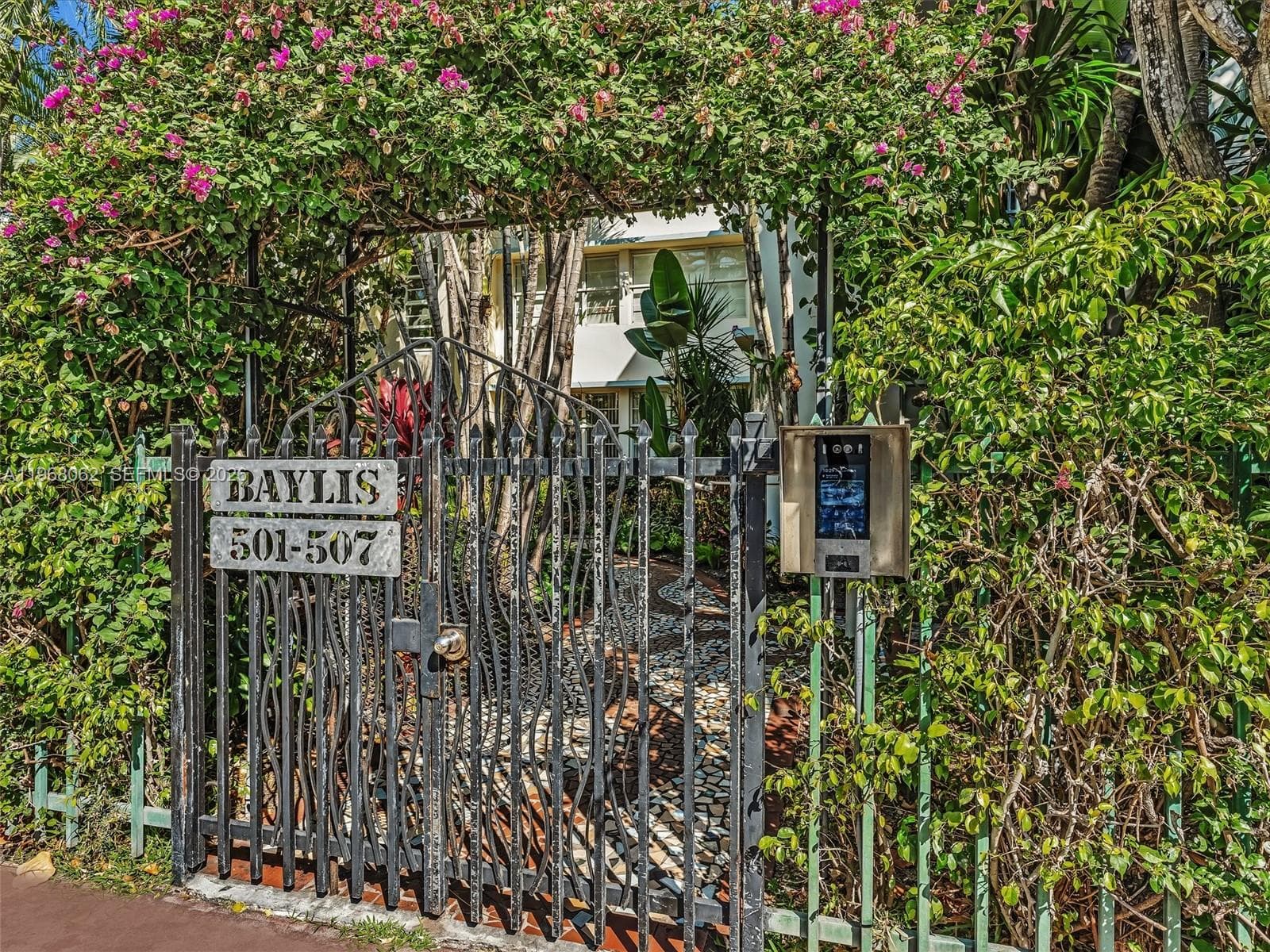 BAYLIS CONDO · #5 in Miami Beach - Photo 5