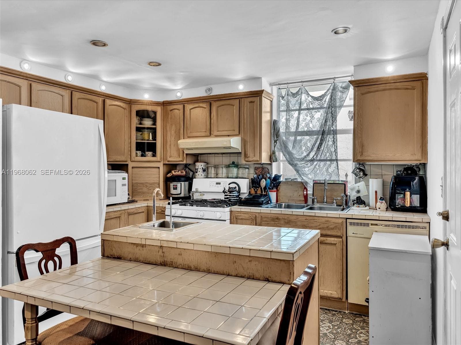 BAYLIS CONDO · #5 in Miami Beach - Photo 29