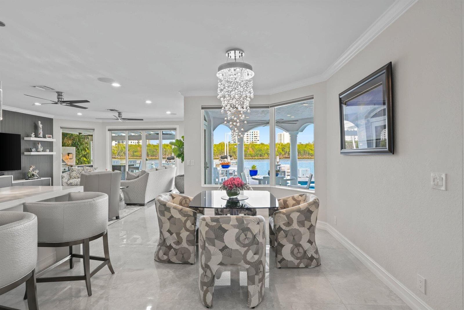 Breakfast area