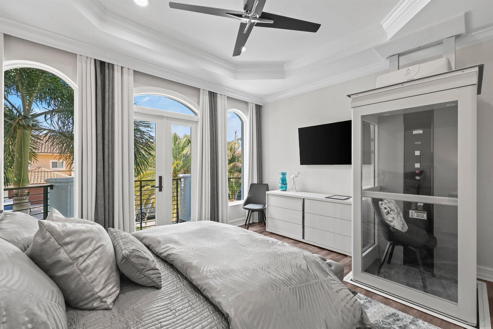 Bedroom with elevator
