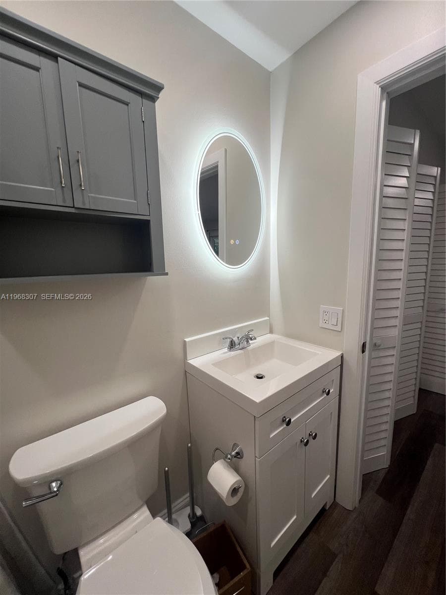 Dolphin Condo · #307 in North Miami Beach - Photo 10