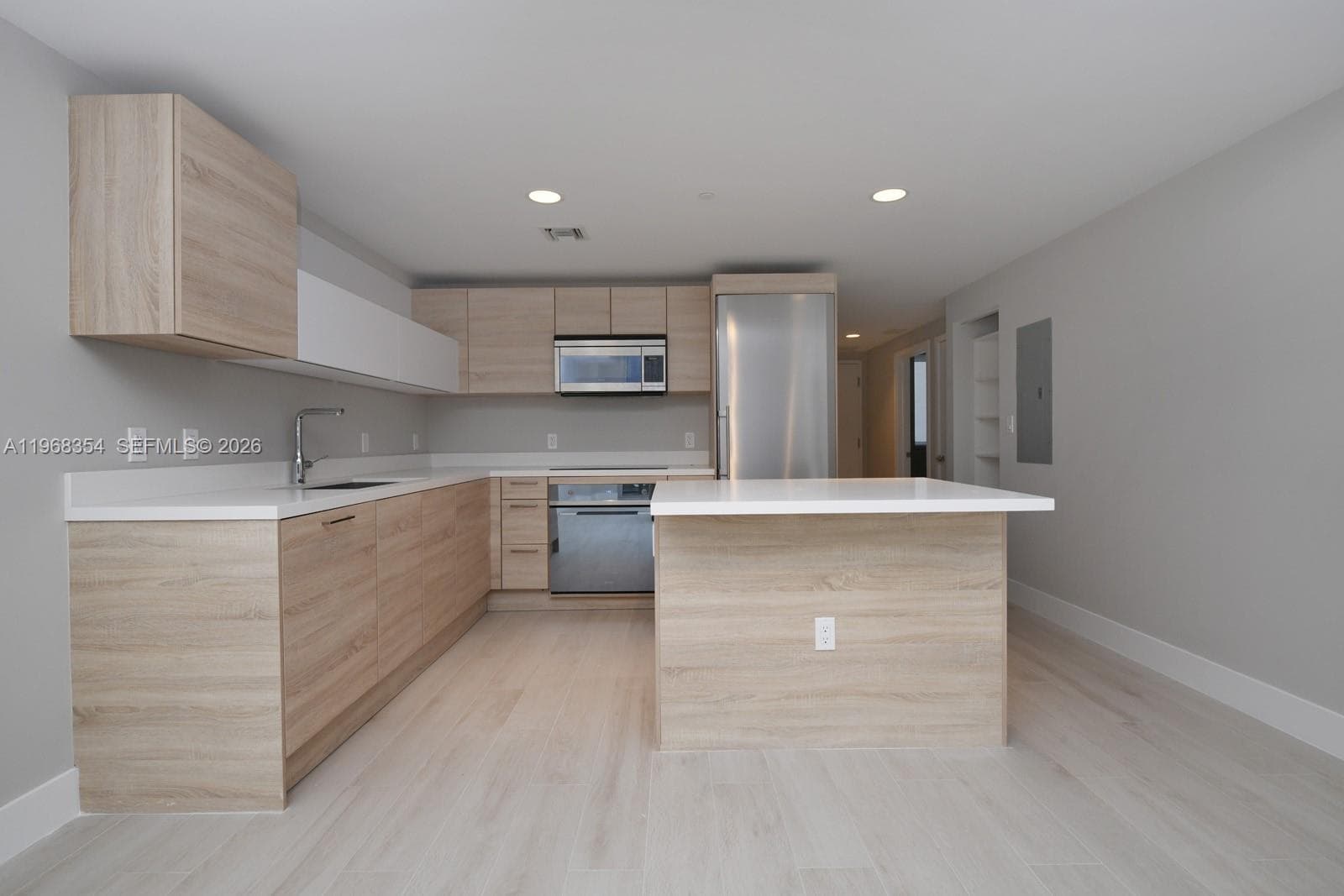 THE HARBOUR SOUTH CONDO · #1219 in North Miami Beach - Photo 6
