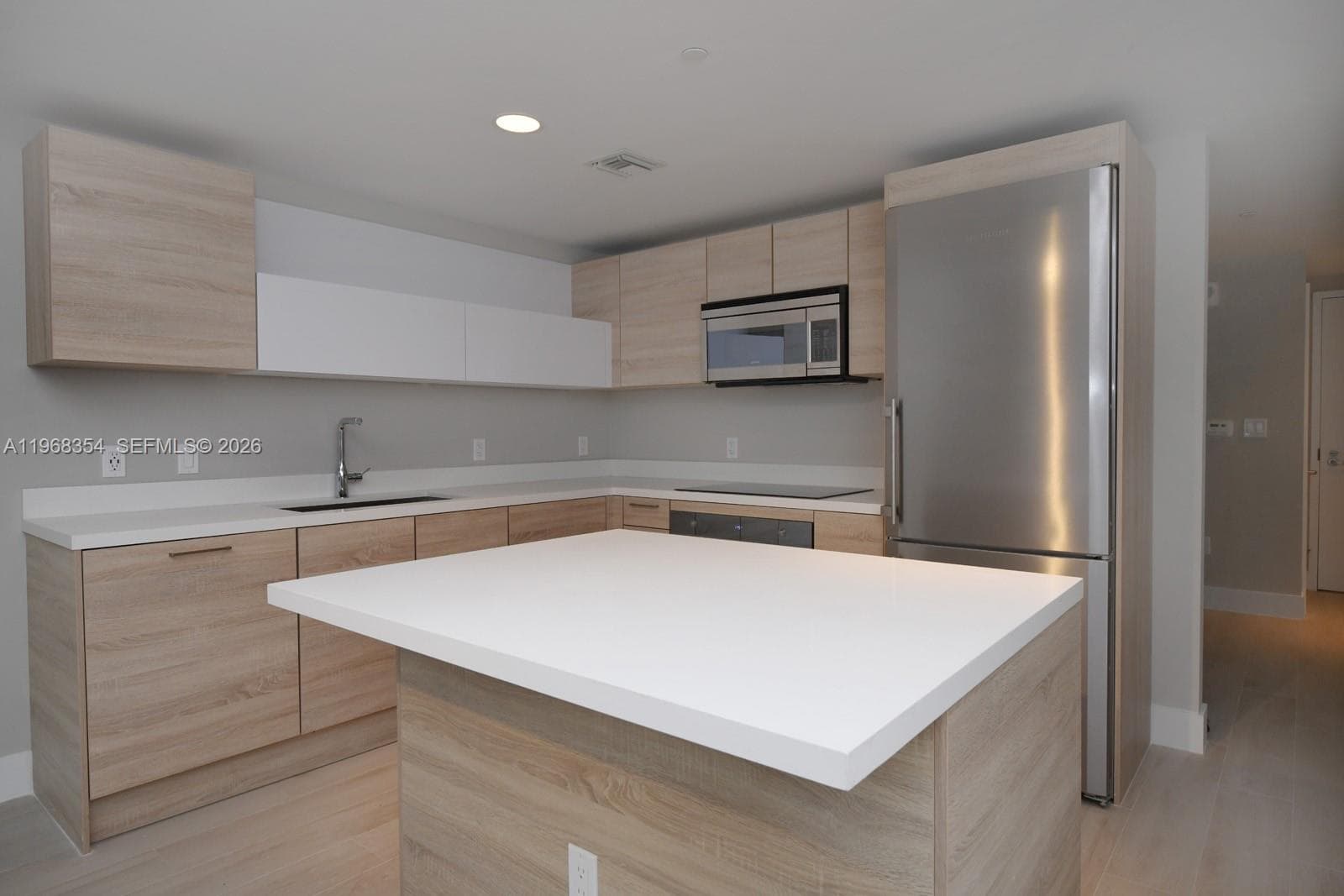 THE HARBOUR SOUTH CONDO · #1219 in North Miami Beach - Photo 7