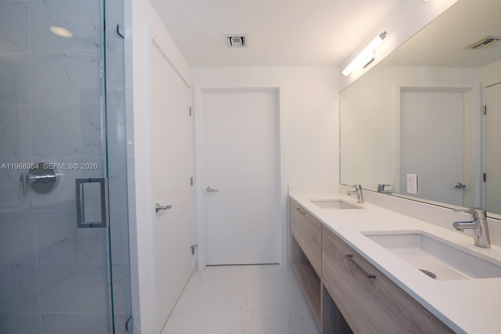 THE HARBOUR SOUTH CONDO · #1219 in North Miami Beach - Photo 9