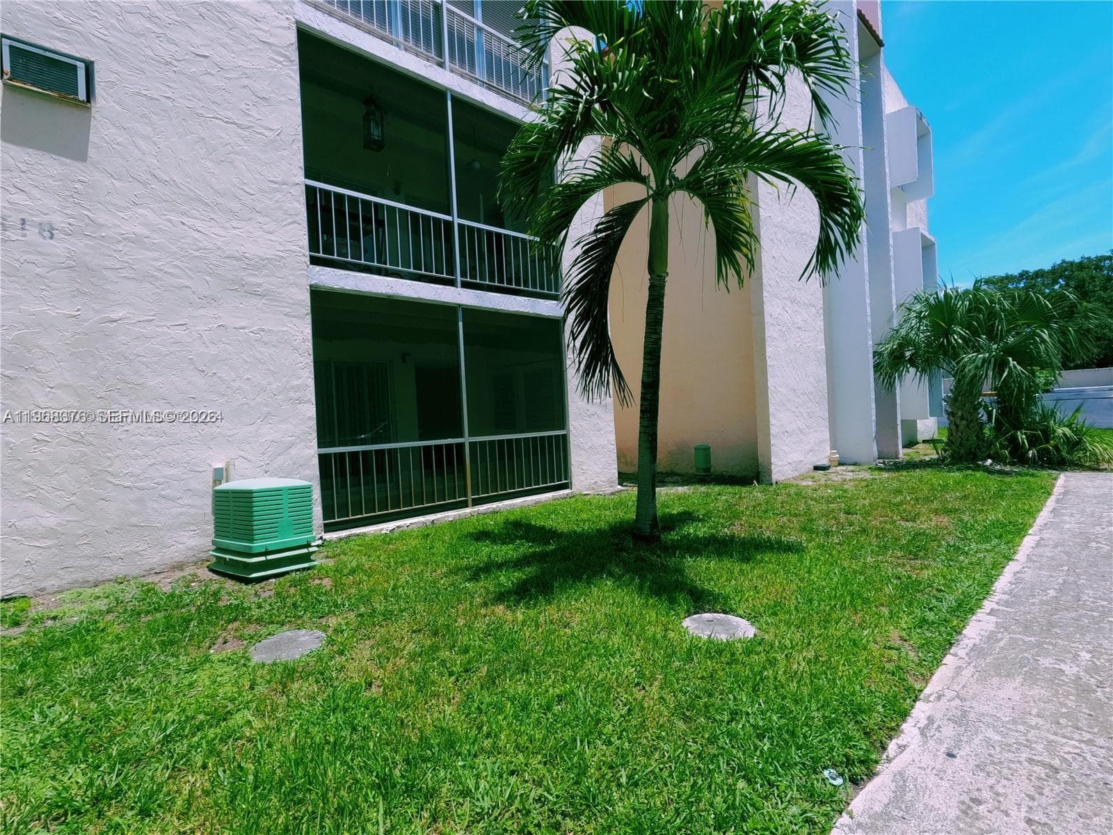 SPANISH OAKS CONDO · #0140 in Boca Raton - Photo 2