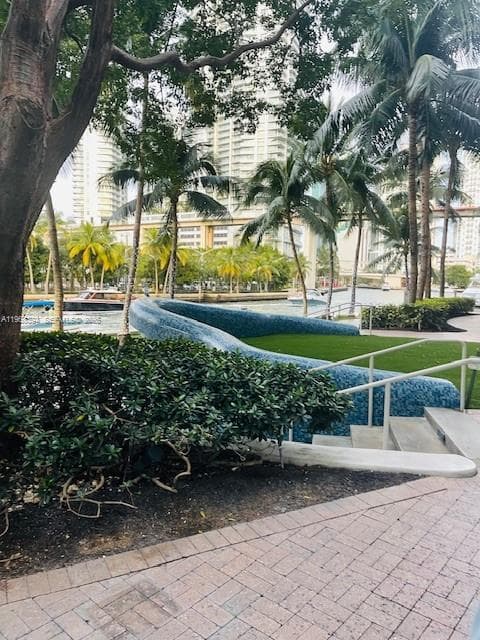 Latitude on the River · #1605 in Miami - Photo 7