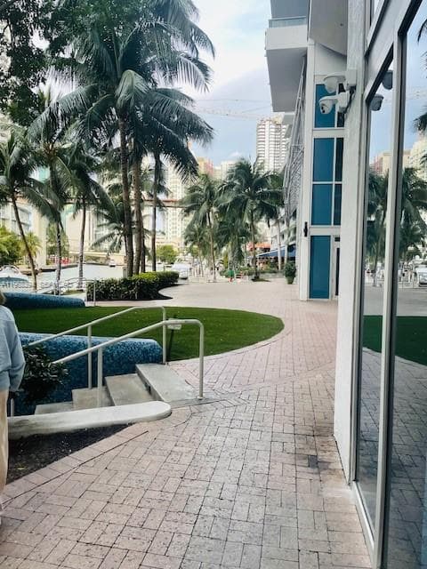 Latitude on the River · #1605 in Miami - Photo 8
