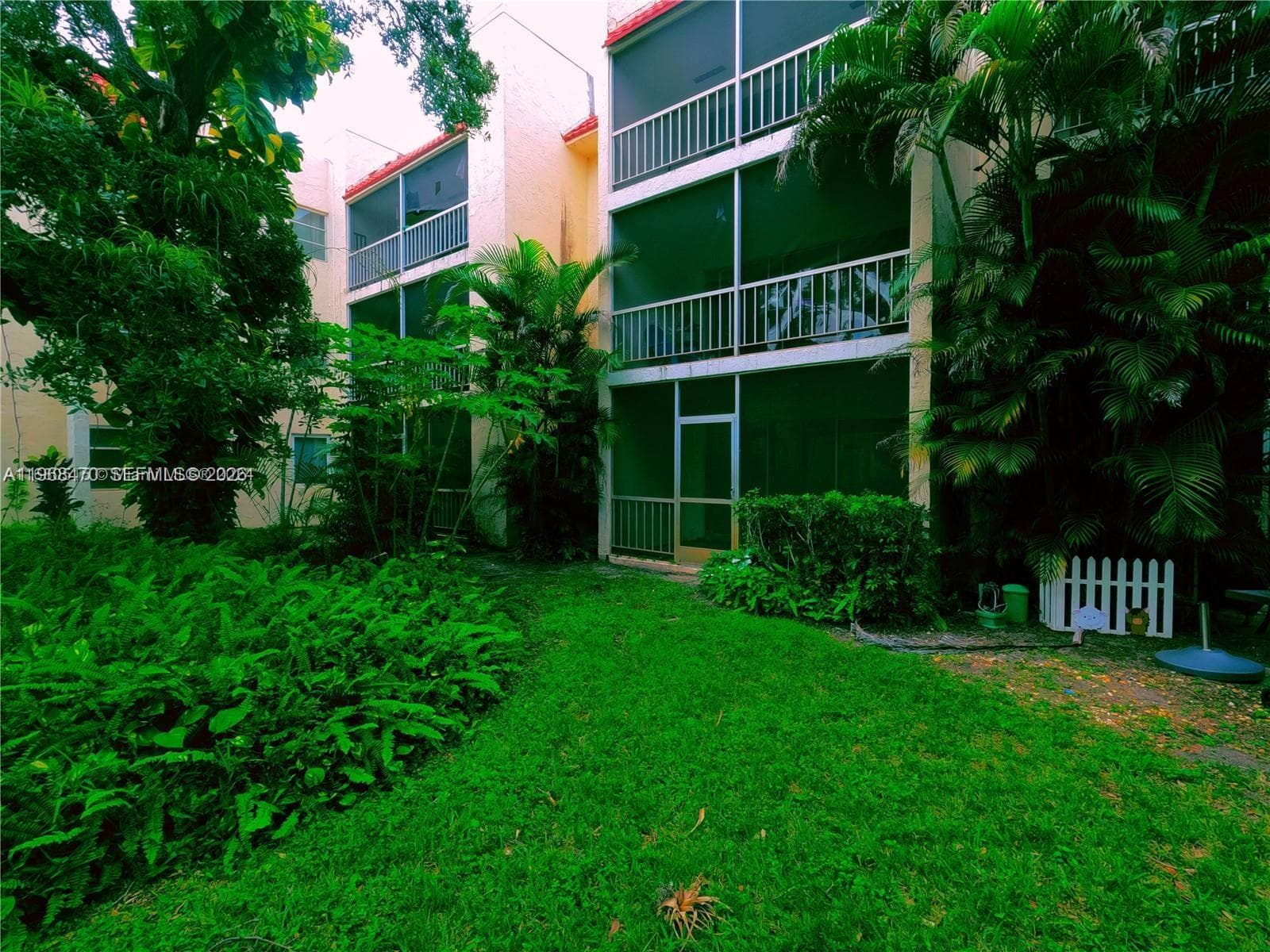 SPANISH OAKS CONDO · #0120 in Boca Raton - Photo 2
