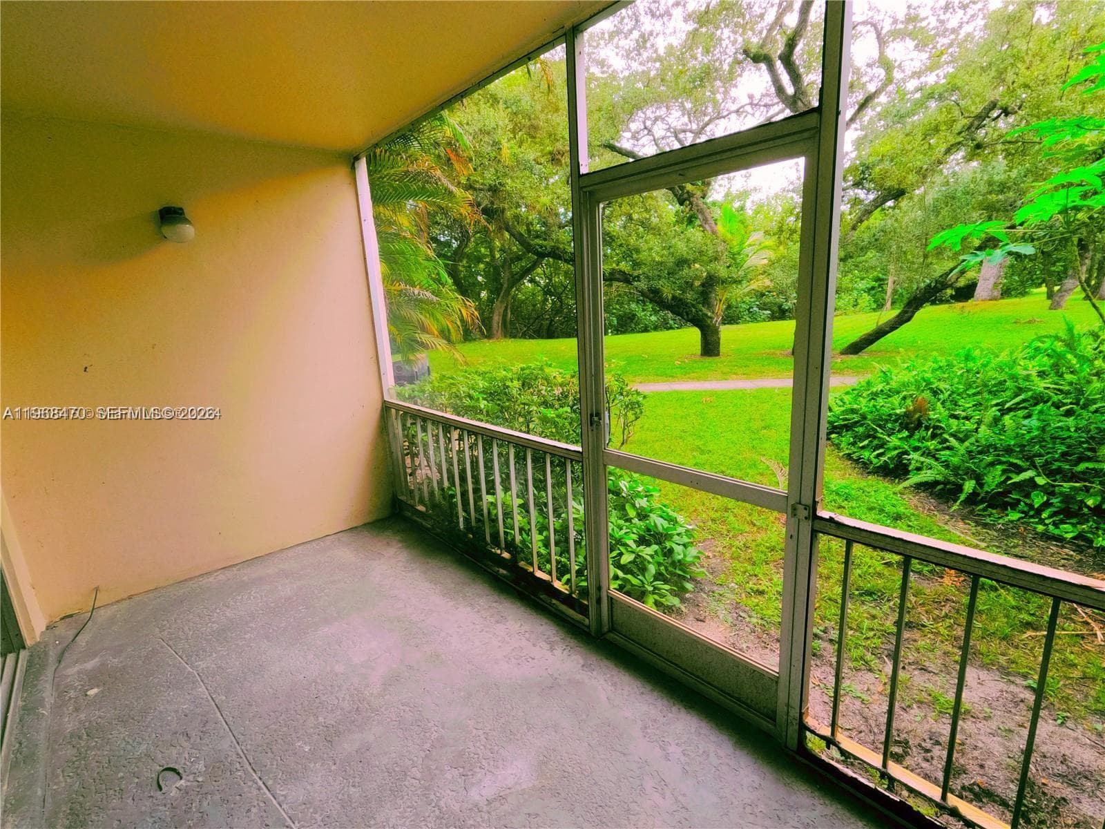 SPANISH OAKS CONDO · #0120 in Boca Raton - Photo 5