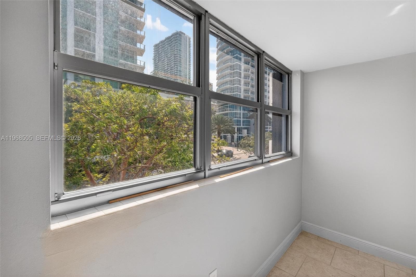 BAYVIEW TOWER CONDO · #203 in Miami - Photo 26