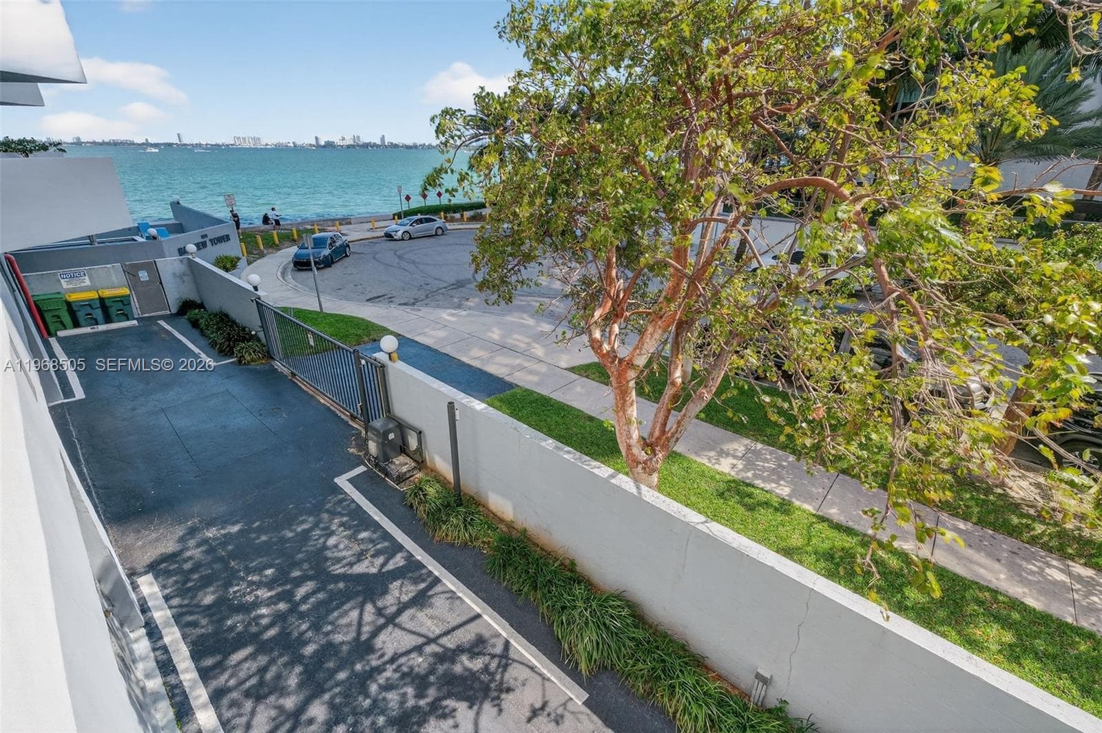 BAYVIEW TOWER CONDO · #203 in Miami - Photo 20