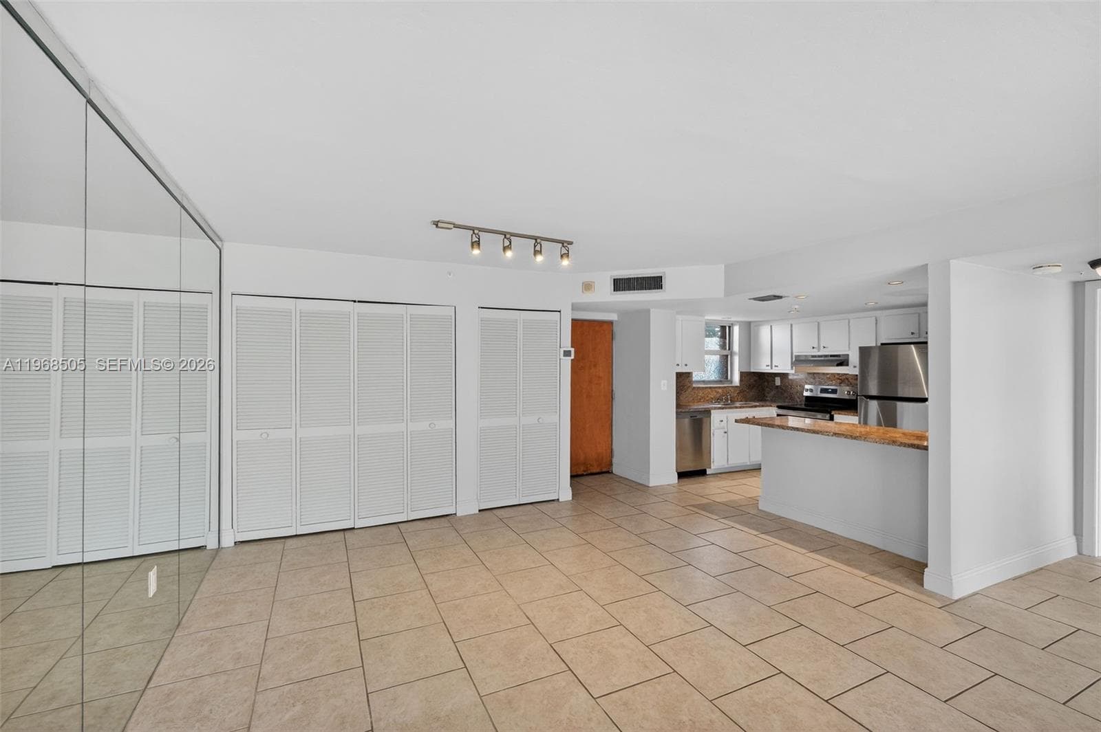 BAYVIEW TOWER CONDO · #203 in Miami - Photo 10