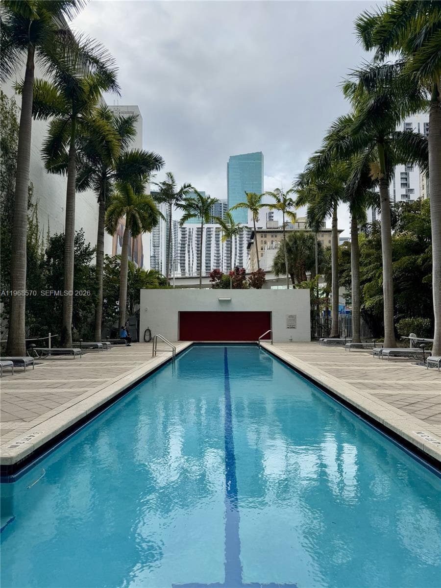 Loft Downtown II · #1507 in Miami - Photo 17