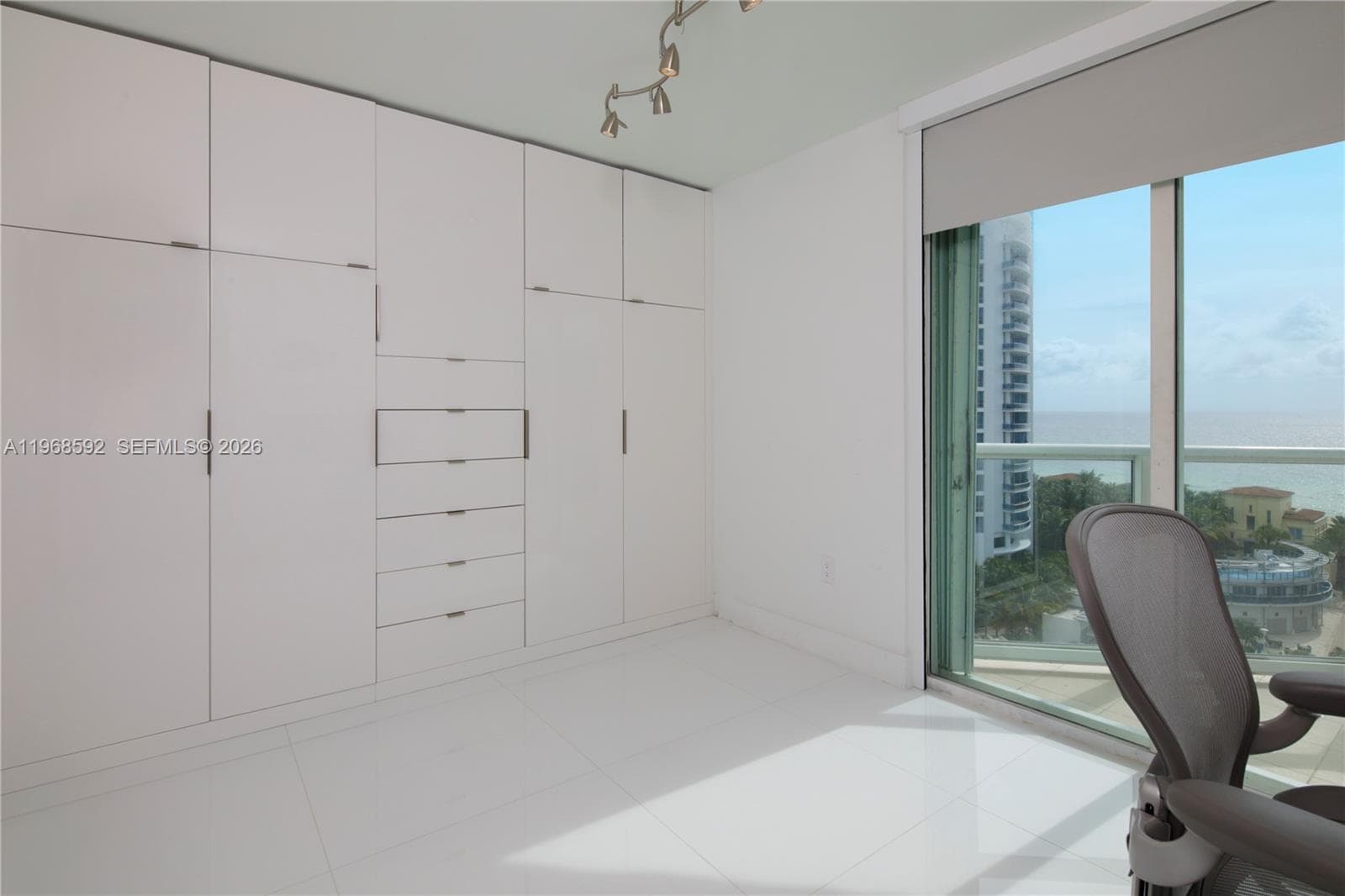 The Grandview · #1401 in Miami Beach - Photo 35