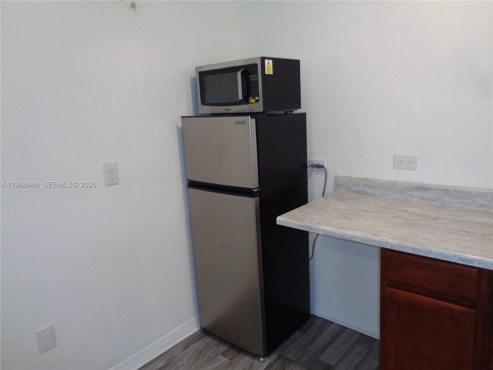 2060 SE 14th St photo 10