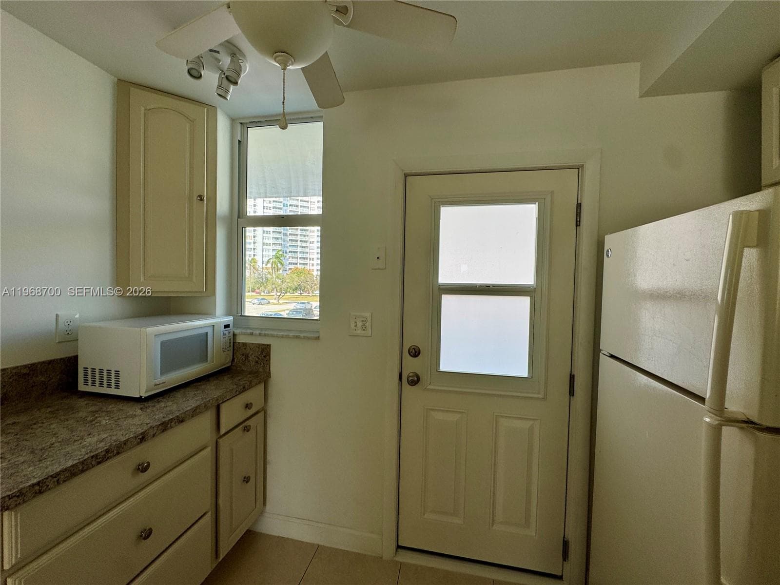 POINT EAST CORP TWO · #H202 in Aventura - Photo 12