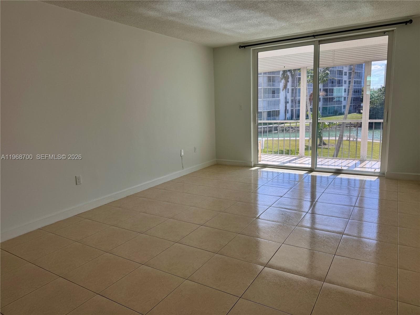 POINT EAST CORP TWO · #H202 in Aventura - Photo 9
