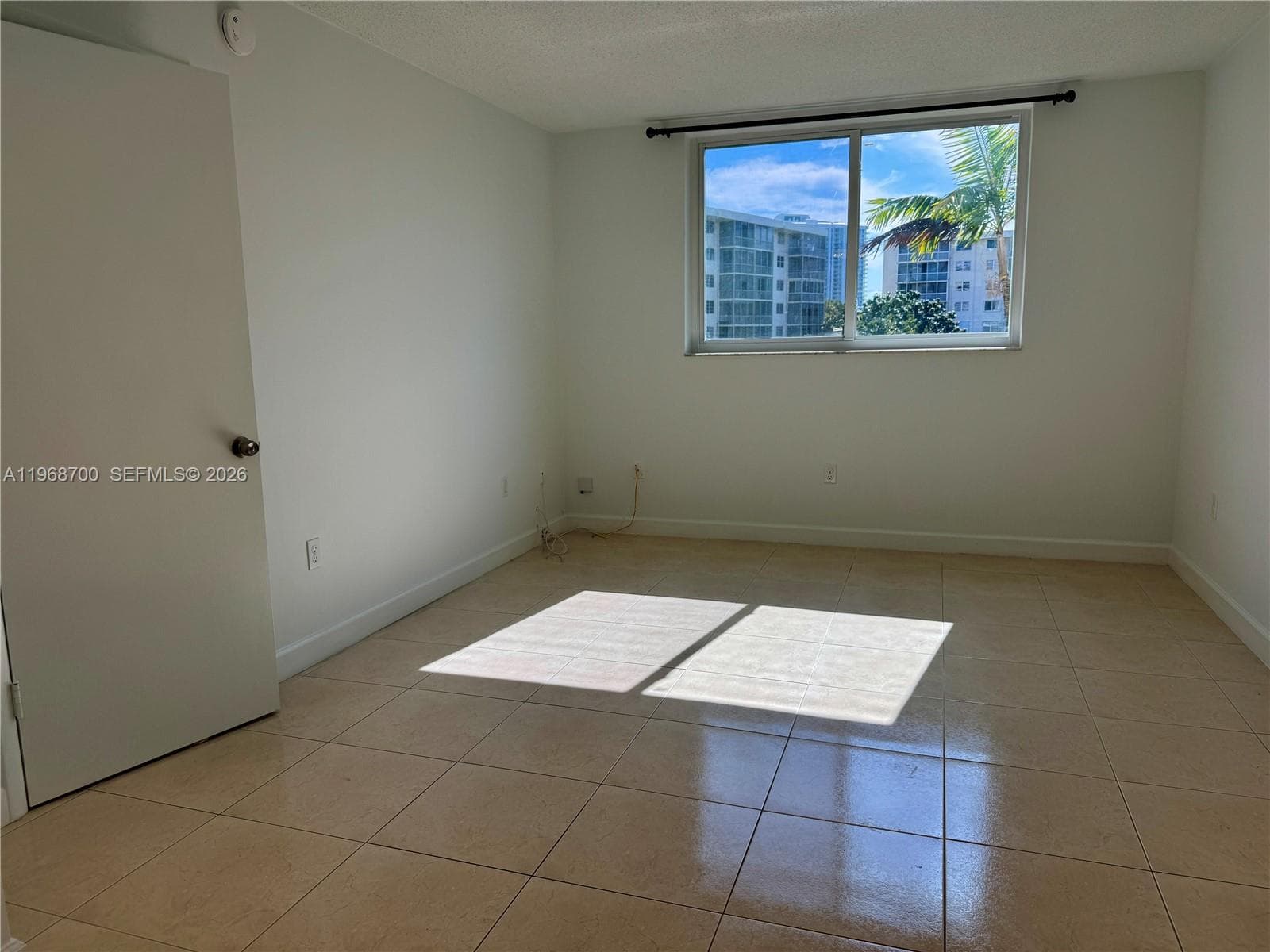 POINT EAST CORP TWO · #H202 in Aventura - Photo 24