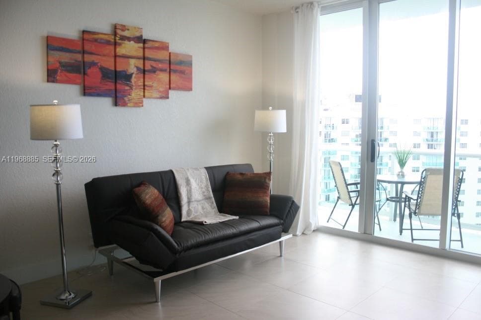 Tides On Hollywood Beach · #PH16Z in Hollywood - Photo 14