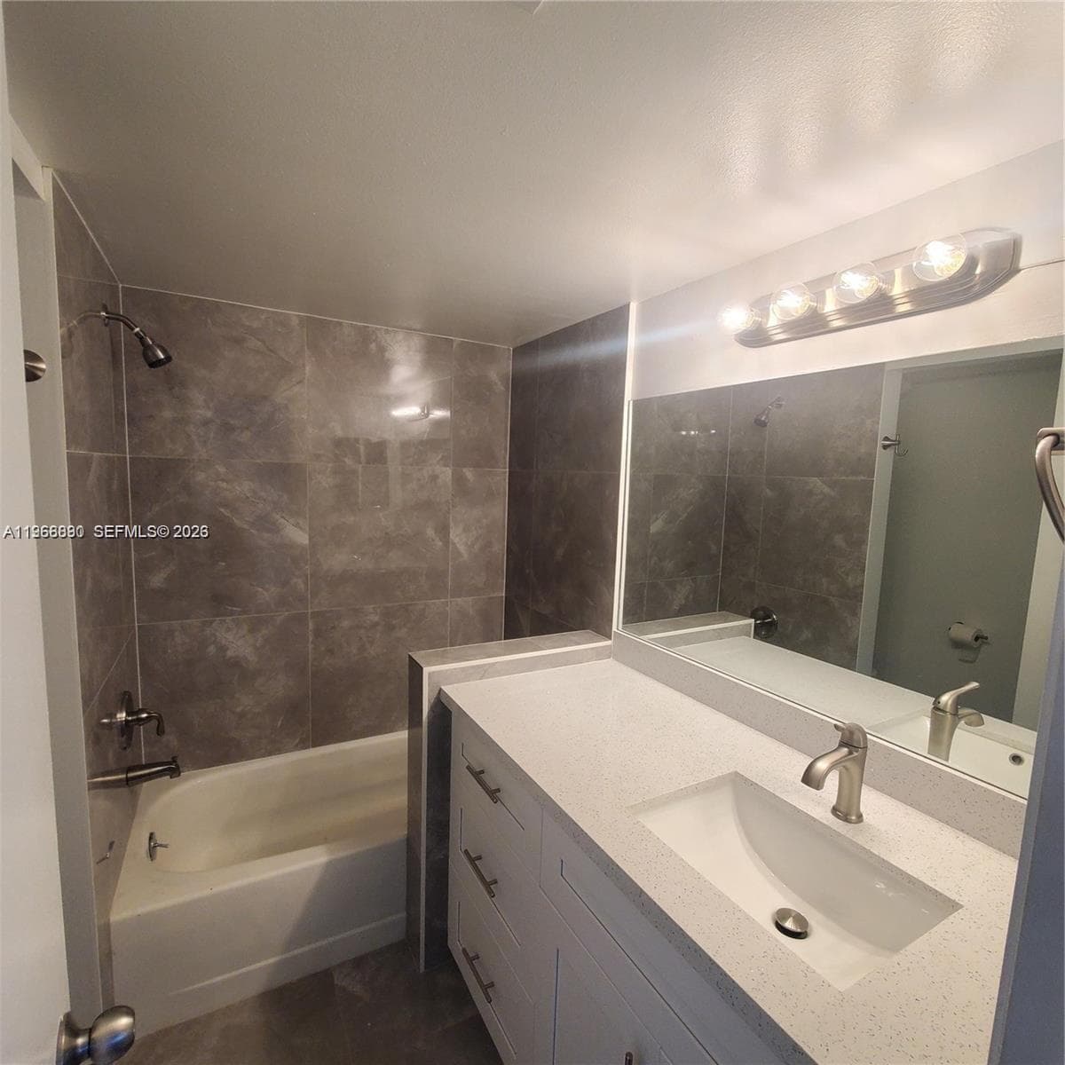 Lakeshore · #929F in Homestead - Photo 8