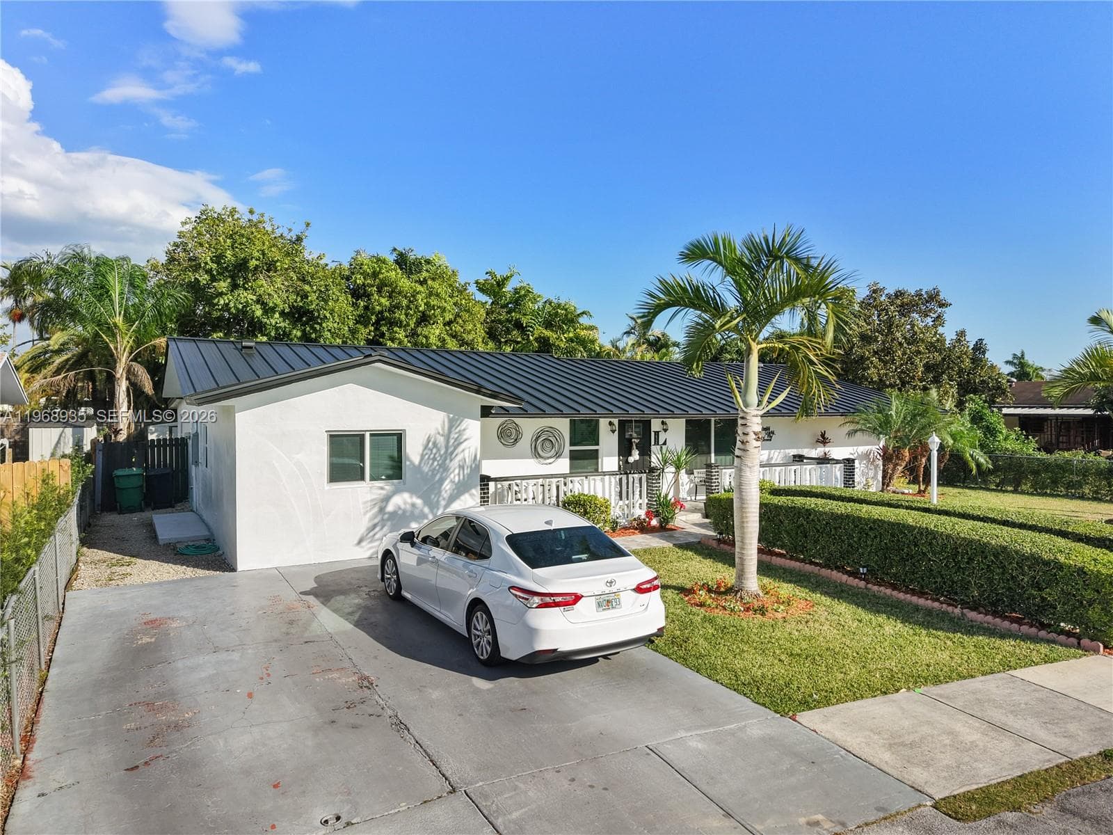 16323 SW 103rd Pl photo 32
