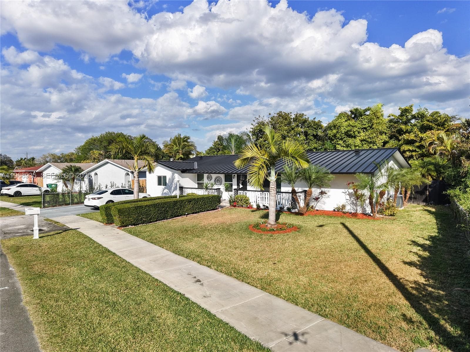 16323 SW 103rd Pl photo 5