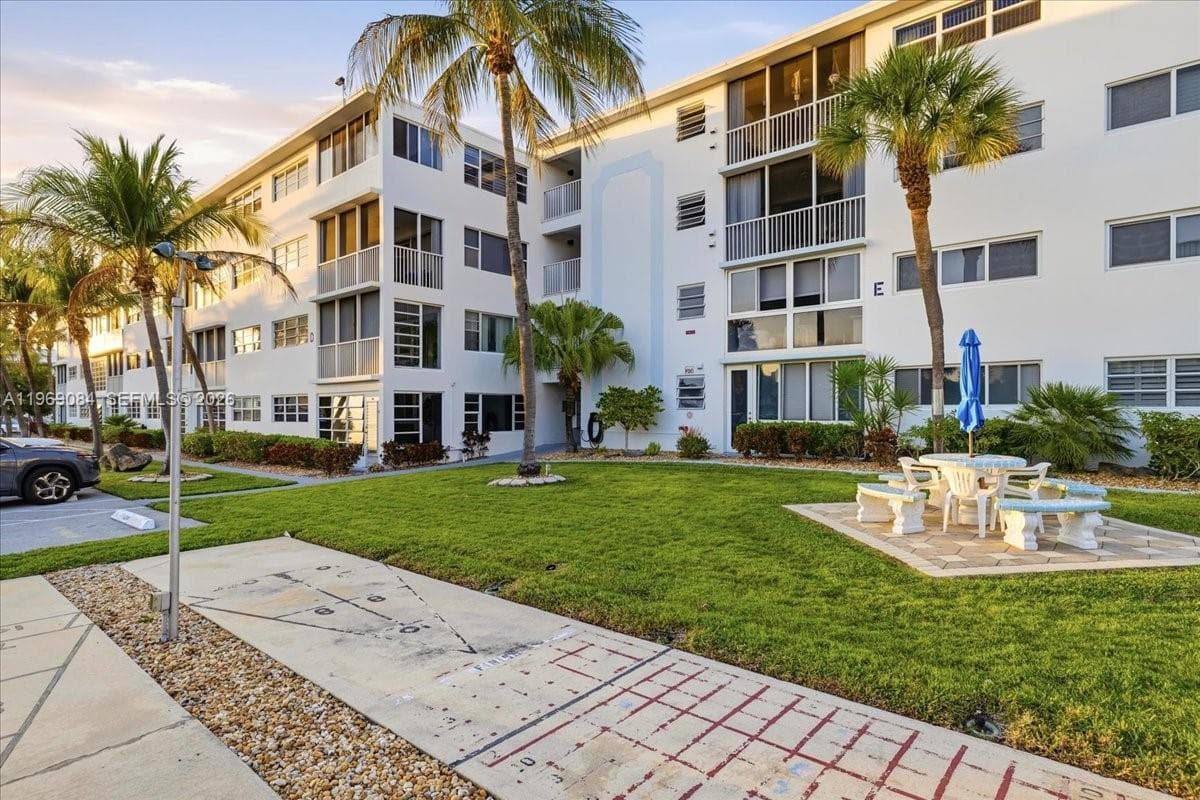 OCEANSIDE NORTH CONDO · #405 in Pompano Beach - Photo 26
