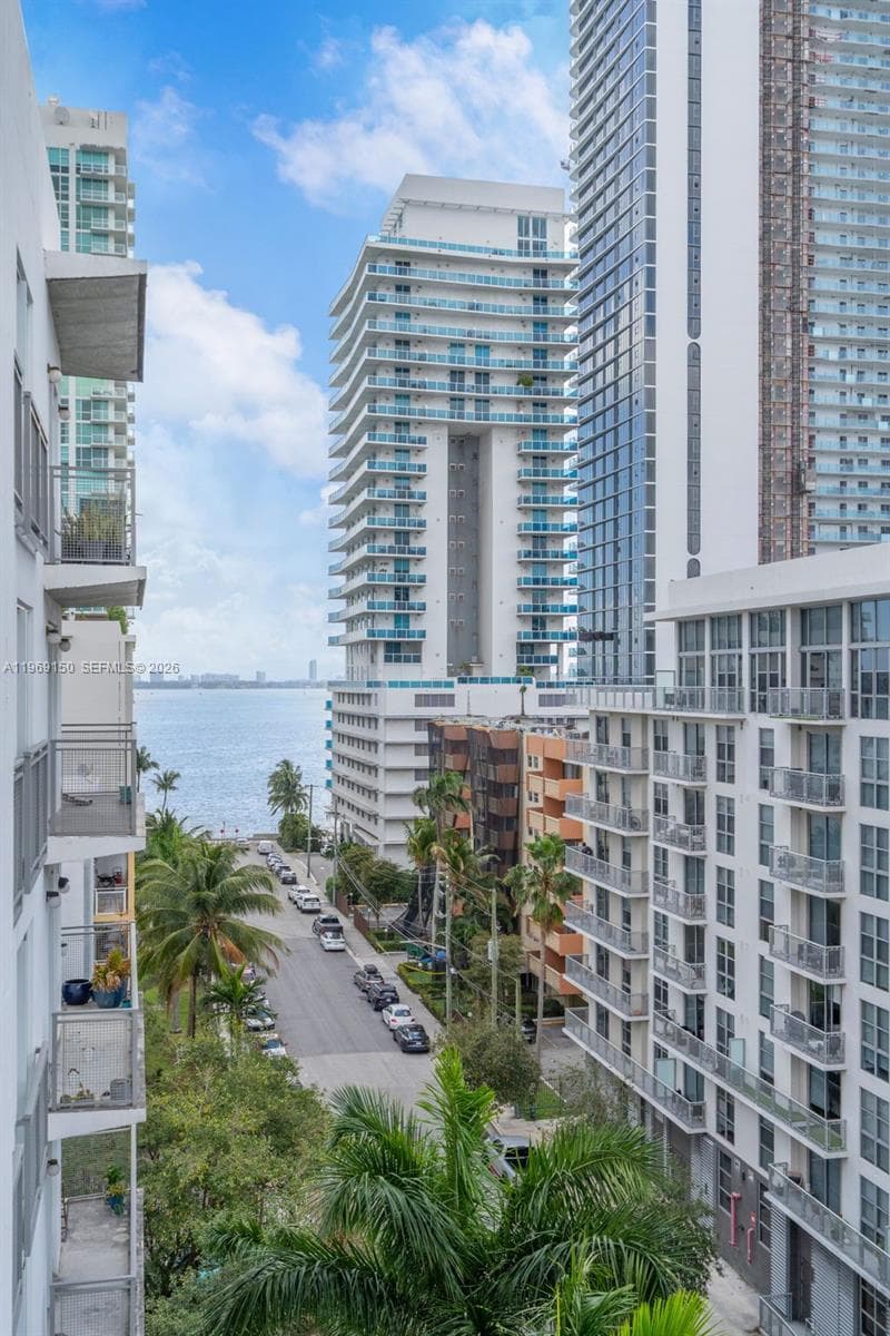 BAYLOFTS CONDO · #809 in Miami - Photo 14