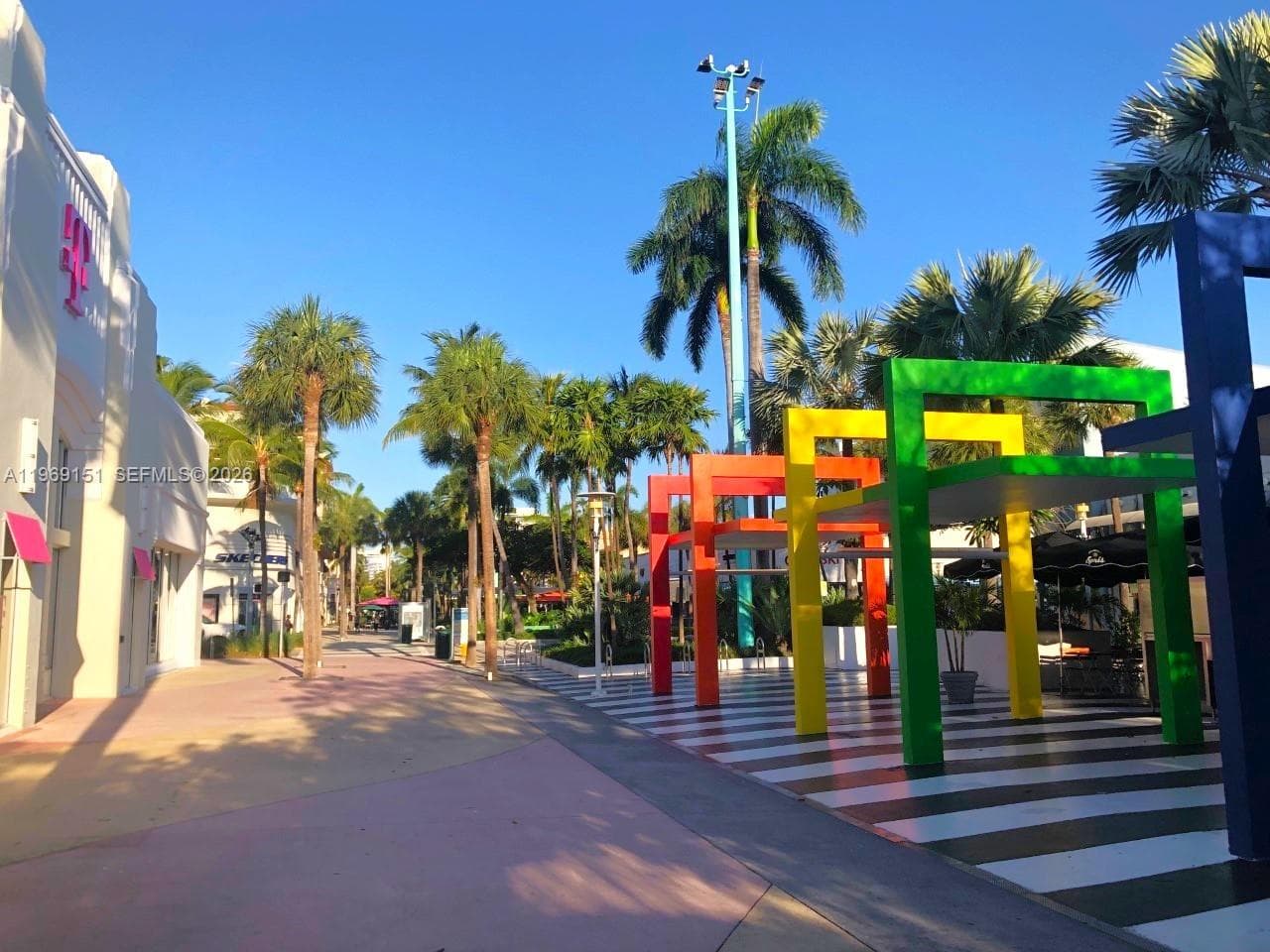 Lincoln Road is pedestrian only and just 1 block away for shopping and dining