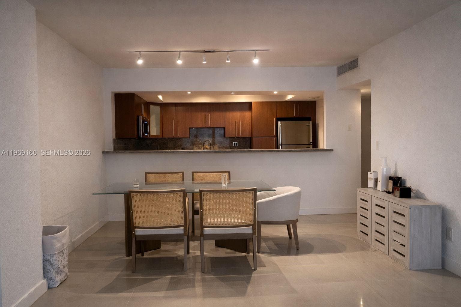 OCEANVIEW BUILDING B · #808 in Sunny Isles Beach - Photo 2