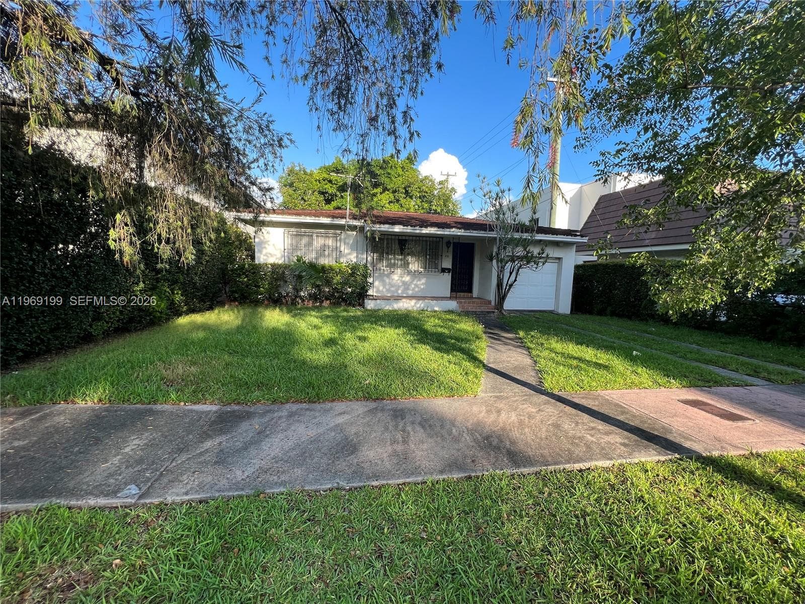 812 Columbus Blvd photo 1