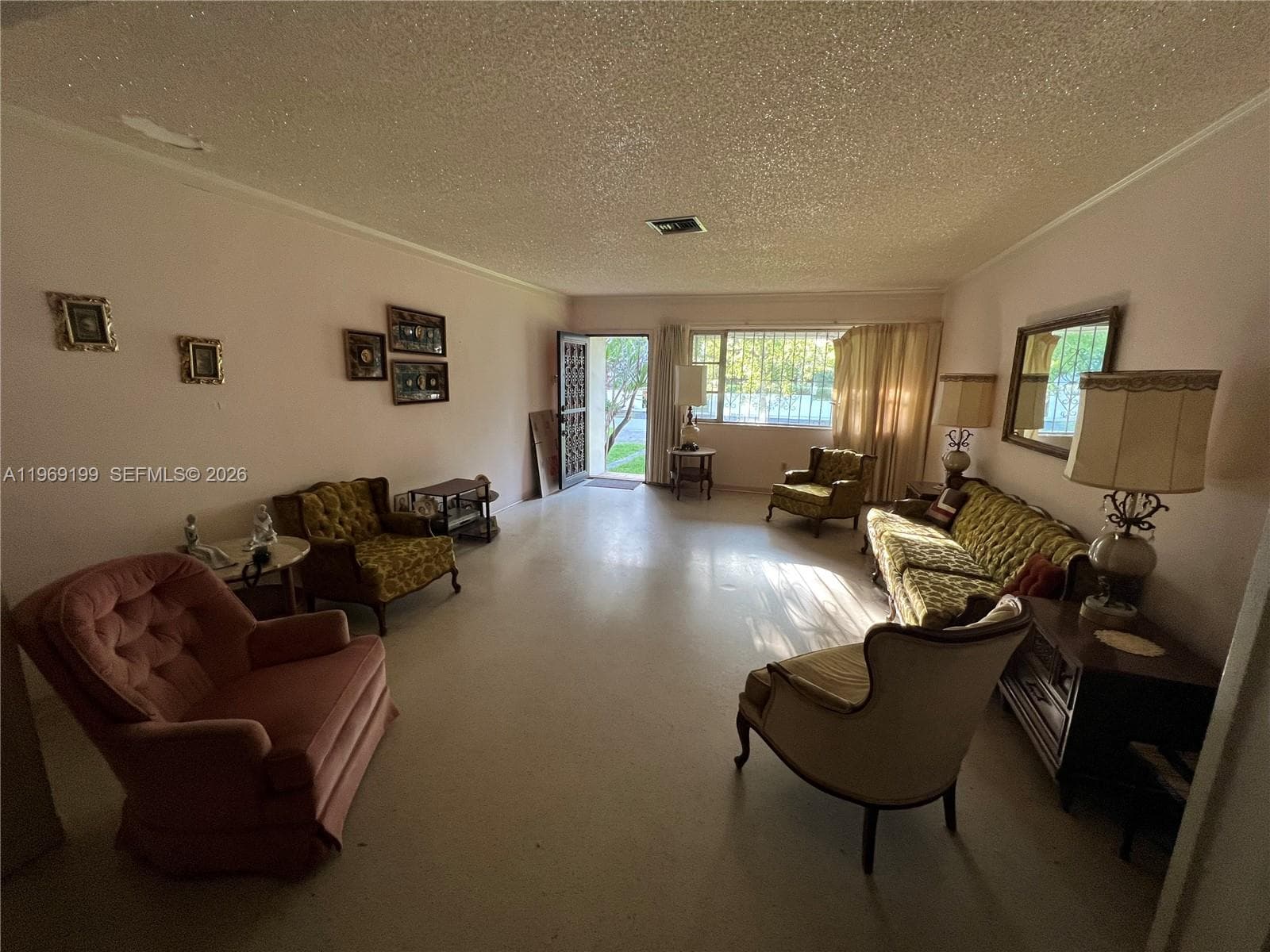 812 Columbus Blvd photo 4