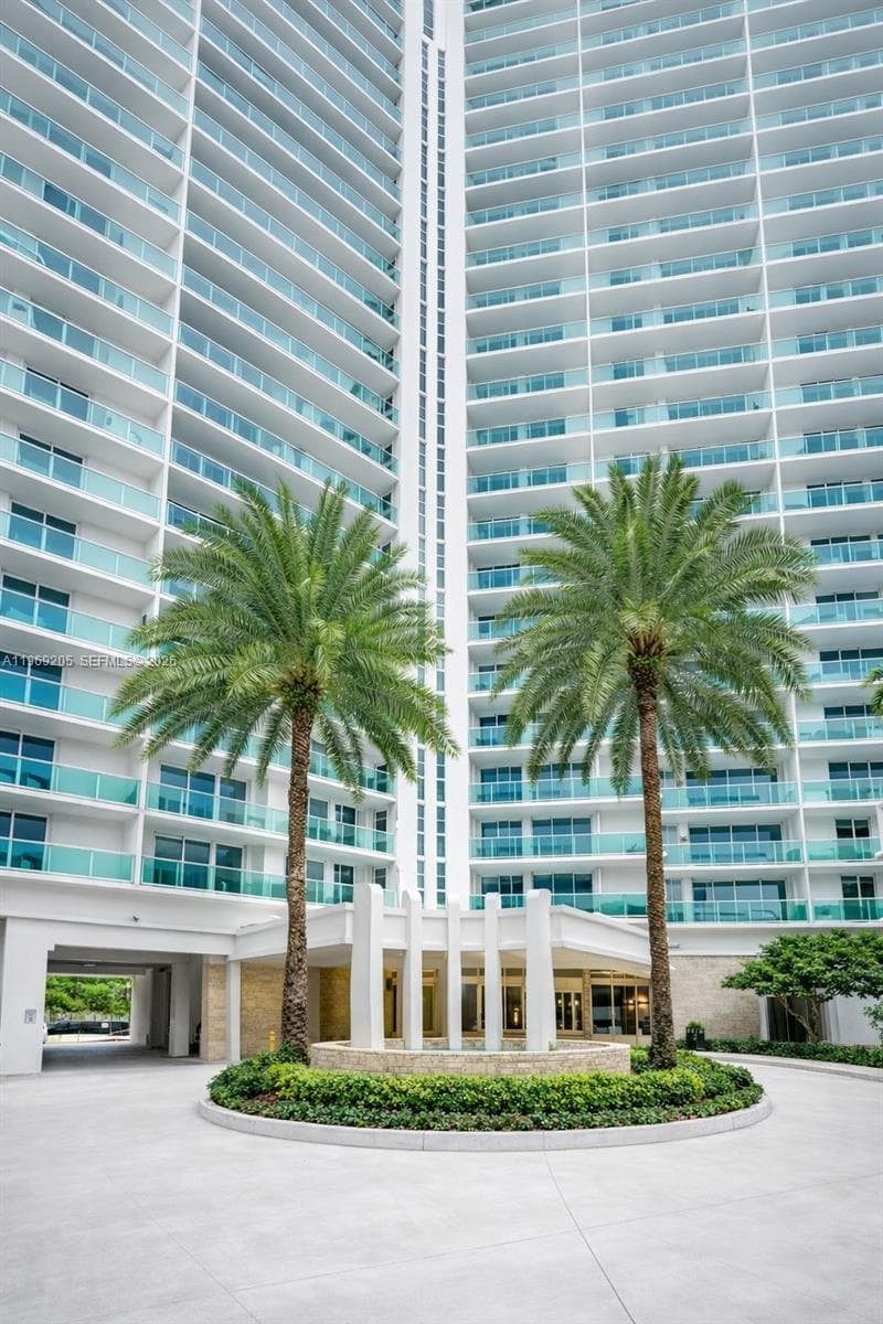 ARLEN HOUSE EAST CONDO · #310 in Sunny Isles Beach - Photo 3