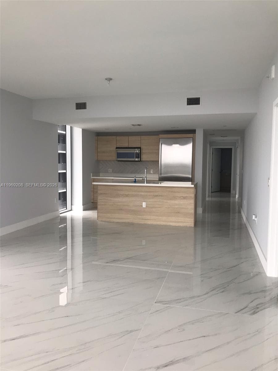 THE HARBOUR NORTH CONDO · #2907 in North Miami Beach - Photo 2