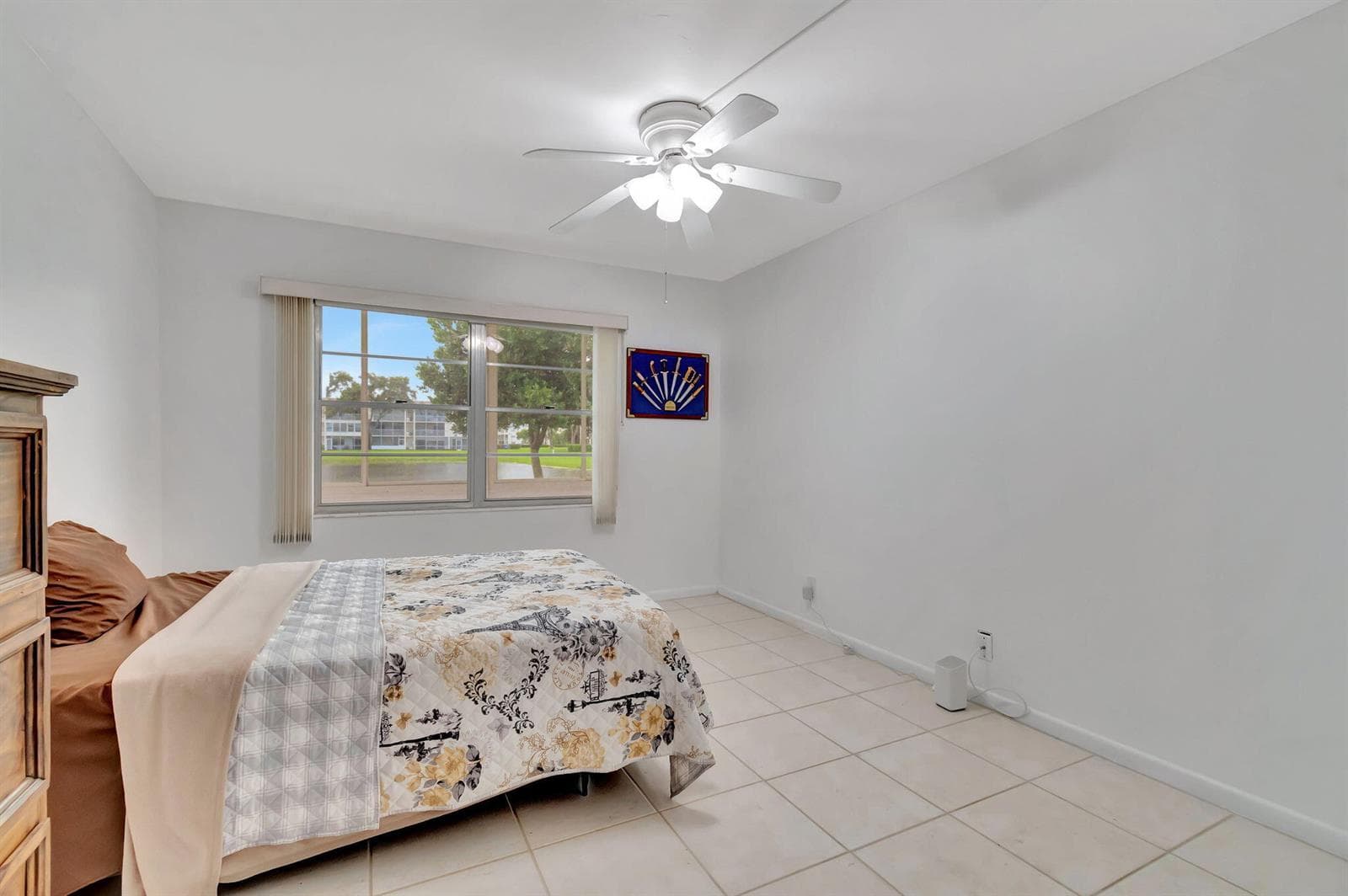 Bedroom 2/Guest Bedroom